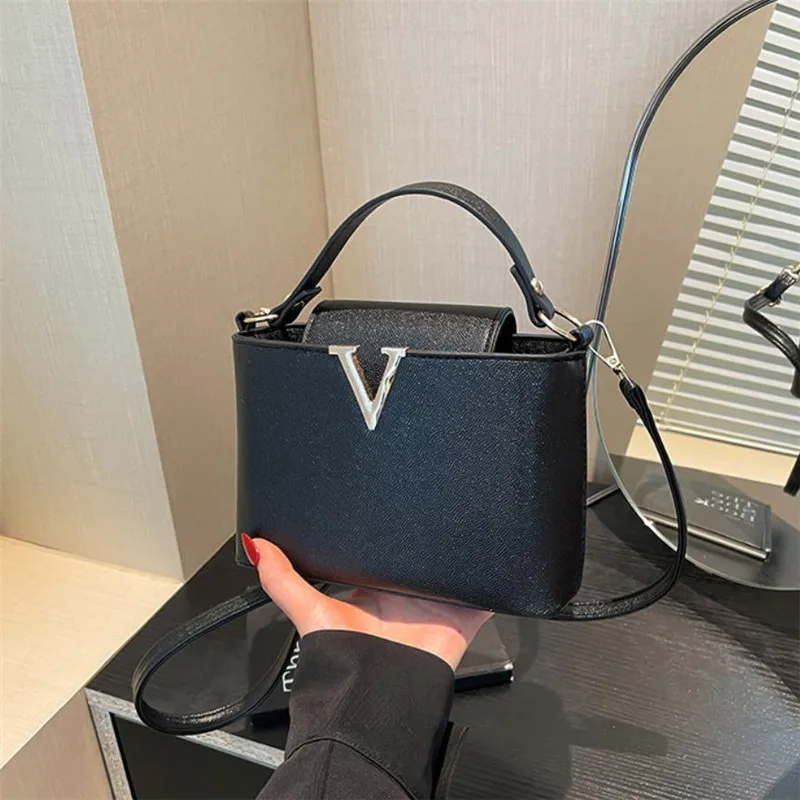 Luxury Women's Tote Bag, Chic  - Women'S Shoes Louis Vuitton 리뷰 및 가격